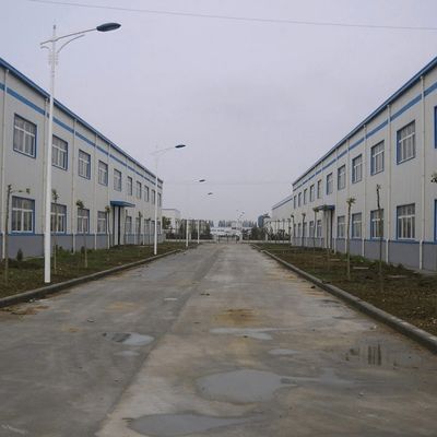 OEM स्टील फ्रेम ऑफिस बिल्डिंग्स C Purlin स्टील फ्रेम निर्माण