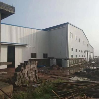 सीई इस्पात संरचना गोदाम Q355B पूर्वनिर्मित इस्पात गोदाम