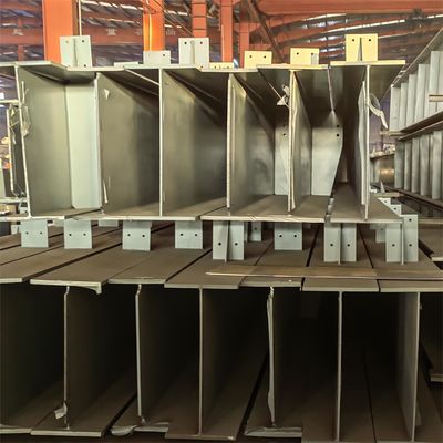 लचीलापन Q355b स्टील फ्रेम वेयरहाउस निर्माण अग्नि प्रतिरोध