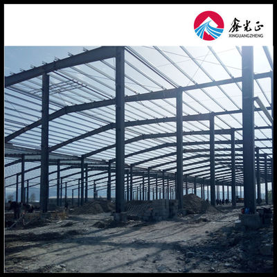 गर्म लुढ़का हुआ/ठंडे रूप से निर्मित स्तंभ पूर्वनिर्मित गोदाम भवन सैंडविच पैनल टिकाऊ निर्माण के लिए स्टील शीट क्लैडिंग